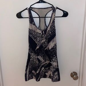 Lululemon razorback athletic tank- size 4
